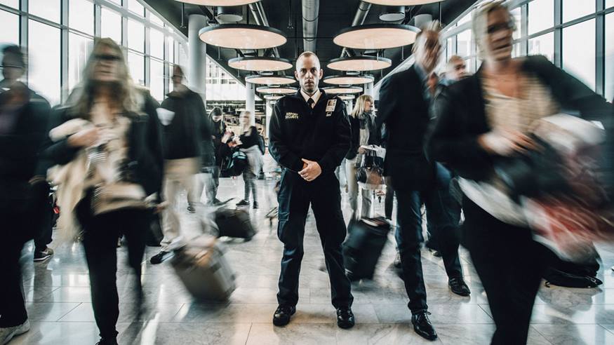 "Jeg ringer altid til min far, når jeg har bragt én tilbage til livet" -  Thomas Pærregaard, 31 år, security-vagt i Københavns Lufthavne.